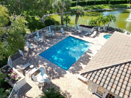 6025 Chardonnay Ln, Naples, FL 34119-4731