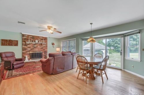 1 Overlook Dr, Washingtonville NY  10992-1041 exterior