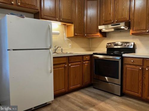 44 Main St, Lansdale, PA 19446-2571
