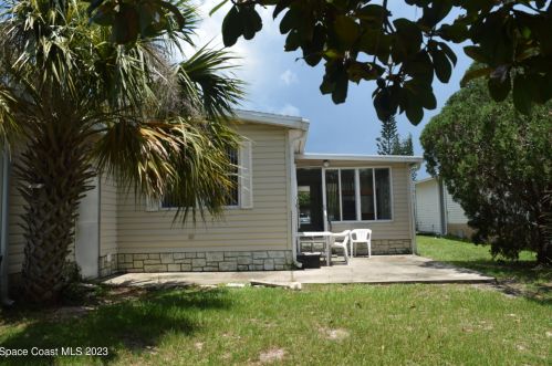 1288 Gardenia Dr, Sebastian FL  32976-7645 exterior