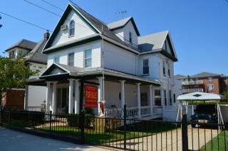 2622 24th St, Brooklyn, NY 11235-2610