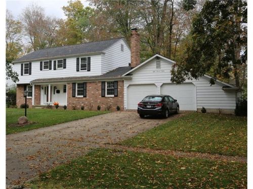 880 Deepwood Dr, Medina, OH 44256-2734