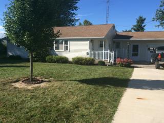 242 Main St, Russia, OH 45363-9615