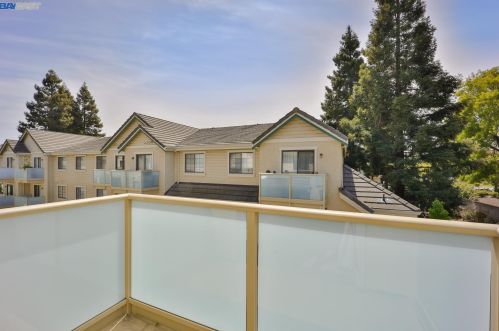 3074 Fostoria Cir, Danville CA  94526-5563 exterior