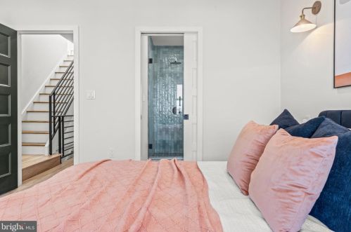 1155 18th St, Philadelphia PA  19146-3052 exterior