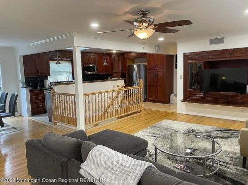 80 Maryland Ave, West Long Branch NJ  07764-1750 exterior