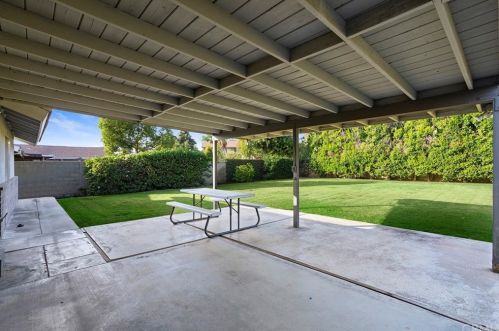 621 Chestnut Ave, Orange CA 92867-3743 exterior