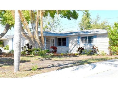 2248 Tahitian Dr, Tarpon Springs, FL 34691-3553