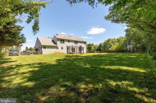 20 Kings Ct, Swedesboro NJ  08085-5033 exterior