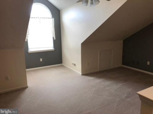 33 Chancery Ct, Souderton PA  18964-2903 exterior