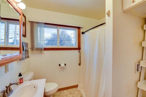 328 Division St, Dodgeville WI  53533-1510 exterior