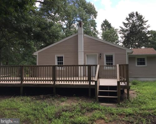 313 New Jersey Ave, Newfield, NJ 08344-4920