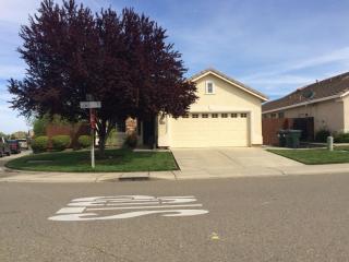 8352 Lewis Ave, Sacramento, CA 95843-3720