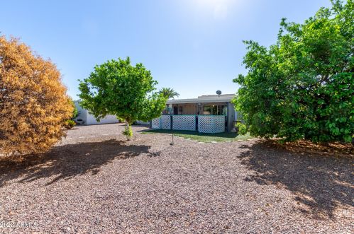9934 Oak Rdg Dr, Sun City AZ 85351-1658 exterior