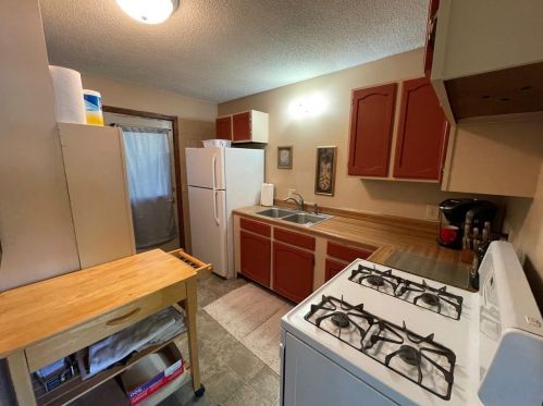 1020 Ivy St, Brainerd MN  56401-3025 exterior