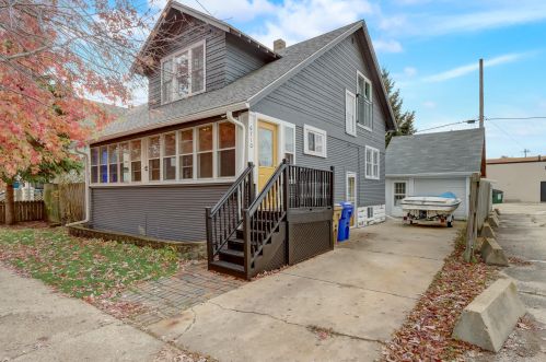 6710 27th Ave, Kenosha, WI 53143-4645
