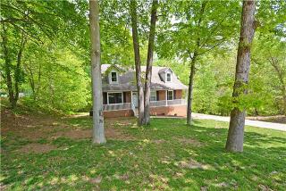 671 Beth Dr, Clarksville, TN 37042-3726