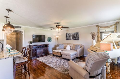 317 Seville, Delray Beach FL  33446-2157 exterior