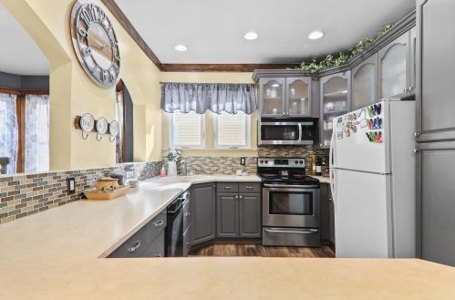 410 Beaver St, Beaver Dam WI  53916-1622 exterior