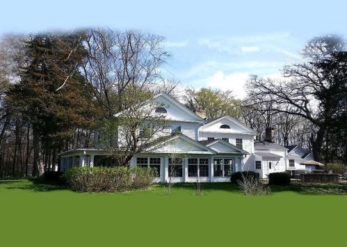 1201 Waterville Rd, Oconomowoc, WI 53066-9290