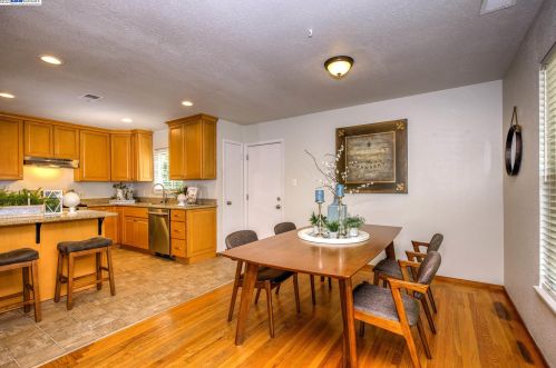 1462 2nd St, Livermore, CA 94550-4212