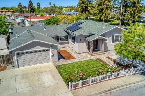 849 Coyote St, Milpitas, CA 95035-3824