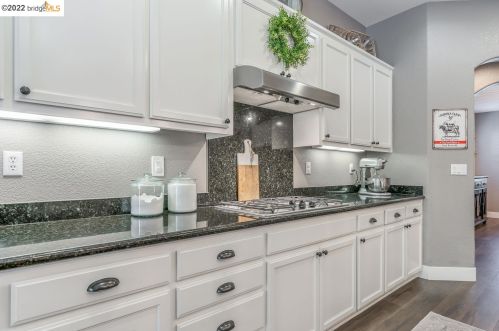 15 Solstice Ct, Oakley CA  94561-1759 exterior