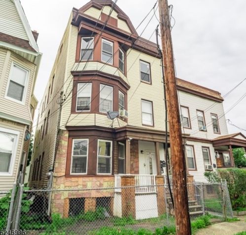 15 Grace St, Irvington NJ  07111-3506 exterior