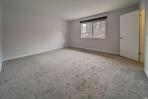 542 Arcadia Dr, Vacaville CA  95687-3354 exterior