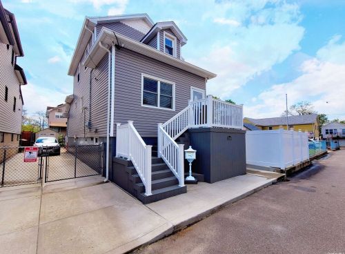 10206 164th Dr, Jamaica, NY 11414-4014