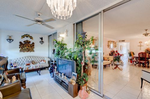 6650 Oriole Blvd, Delray Beach, FL 33446-3513