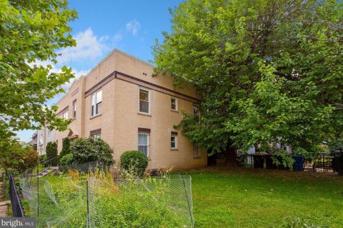 301 Seaton Pl, Washington, DC 20002-1567