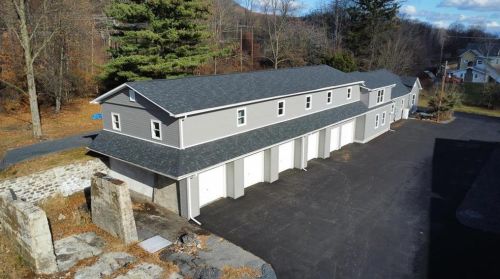 30 8th St, Wind Gap, PA 18091-1020