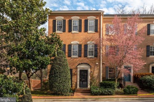 4411 Westover Pl, Washington, DC 20016-5555