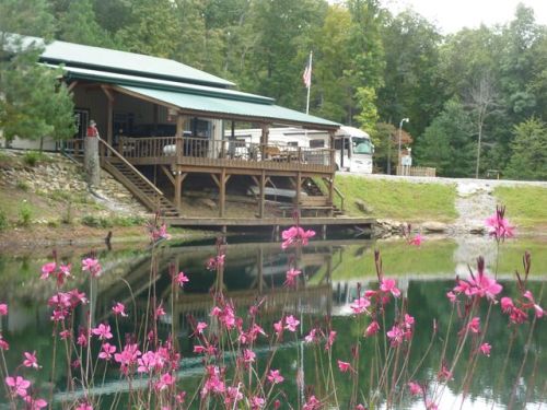 5470 Genesis Rd, Crossville, TN 38571-1138