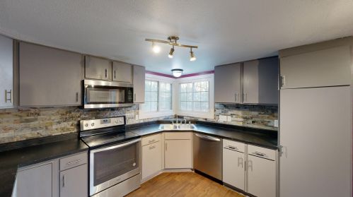 608 Montgomery St, Watertown, WI 53098-2621