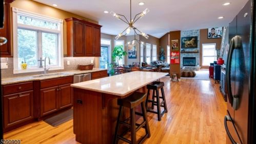 7 John Trout Rd, East Amwell Township NJ  08551-2047 exterior