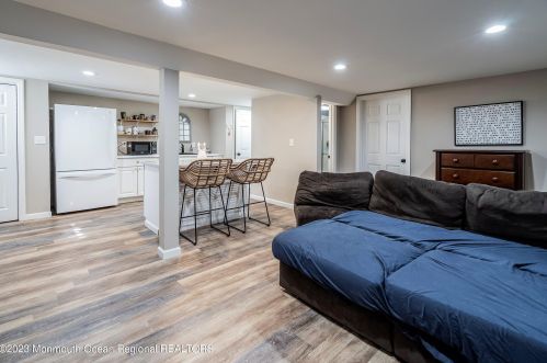 208 Virginia Dr, Bricktown NJ  08723-6521 exterior