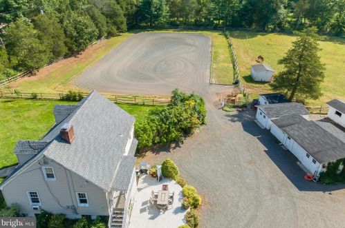 15 Felmley Rd, White House Station, NJ 08889-5004