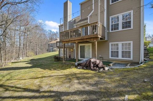 229 Sandpiper Ct, Yorktown Hgts NY  10598-1968 exterior