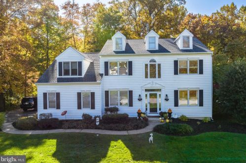 33 Yarmouth Ln, Downingtown, PA 19335-1556