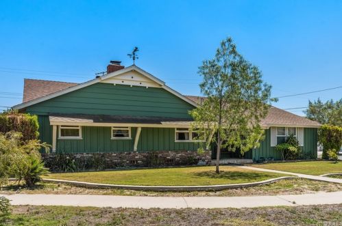 2404 Briarvale Ave, Anaheim, CA 92806-2211
