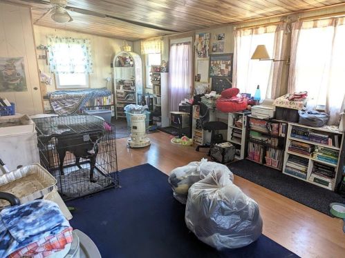 1024 Cherry Tree Xing, Breinigsville PA  18031-1607 exterior