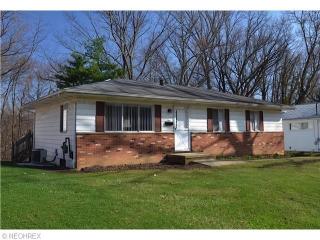 759 Cliffside Dr, Akron, OH 44313-5609