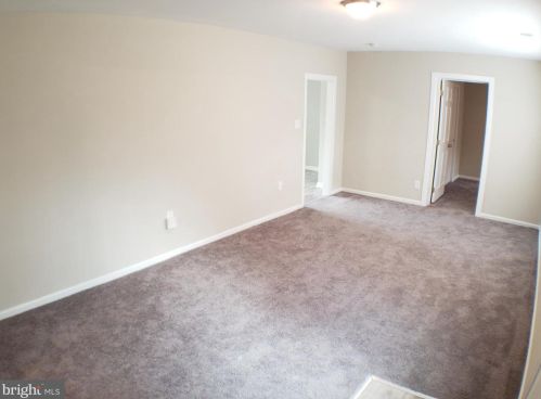 1918 Ivanhoe Ave, West Deptford, NJ 08096-6424