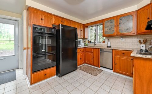 2567 Aldon Dr, Sewickley PA  15143-8612 exterior