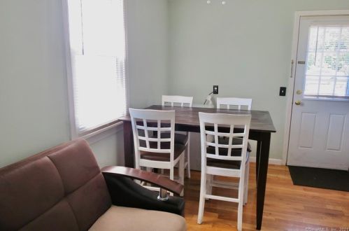 365 Sylvan Knl Rd, Stamford CT  06902-5348 exterior