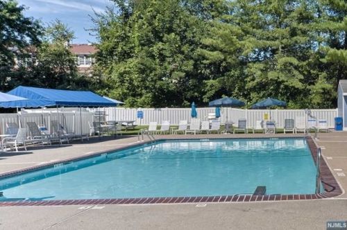 235 Robertson Way, Lincoln Park NJ  07035-1858 exterior