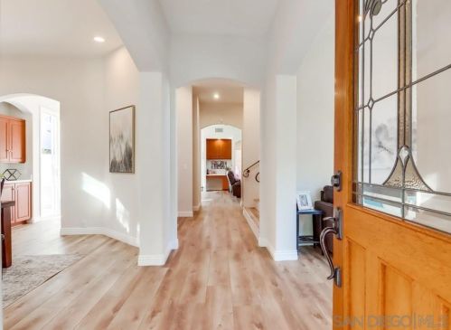 3160 Goldfinch St, San Diego, CA 92103-5412