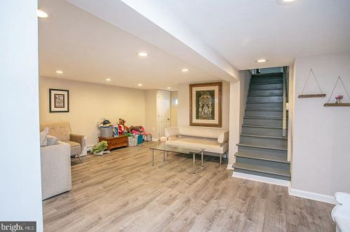 808 Maple Ave, Limerick PA  19468-2987 exterior